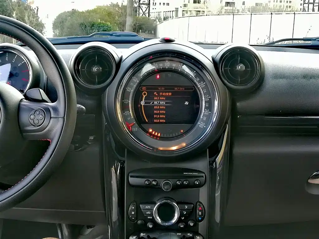 MINI JCW Countryman 2014 — фото 18