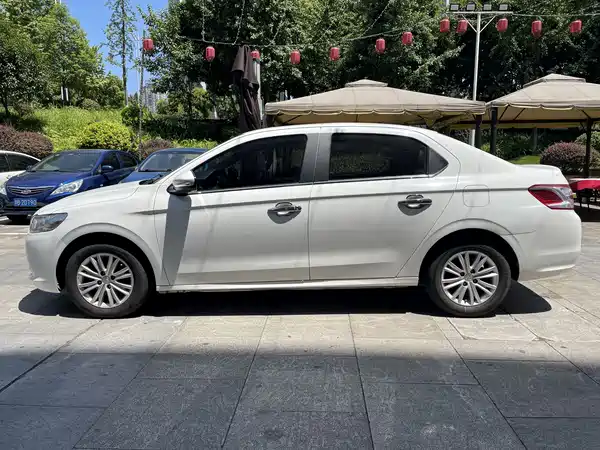 Peugeot 301 2016