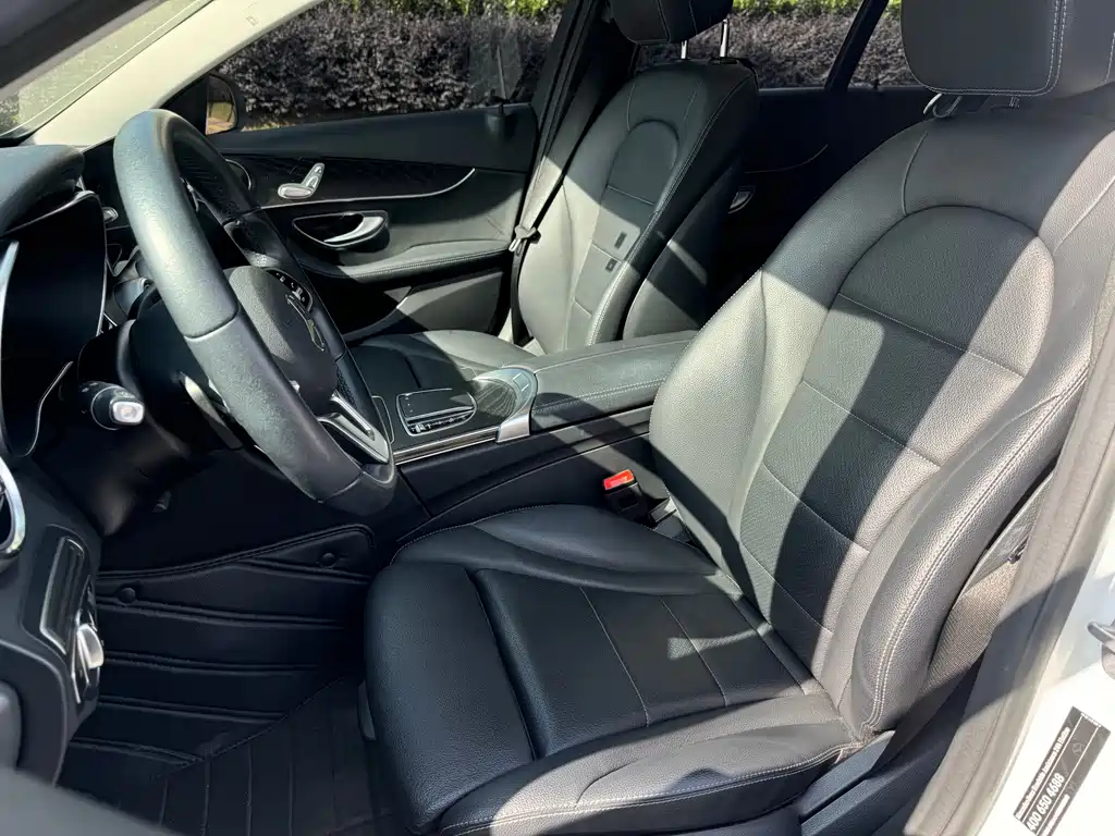 Mercedes-Benz C-Class 2020 — фото 4