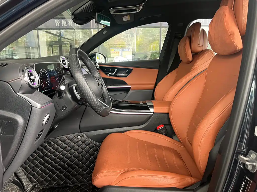Mercedes-Benz GLC 2023