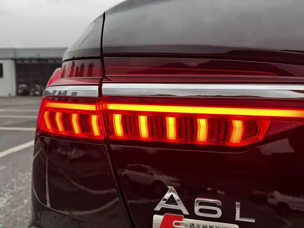 Audi A6L 2022 — фото 15
