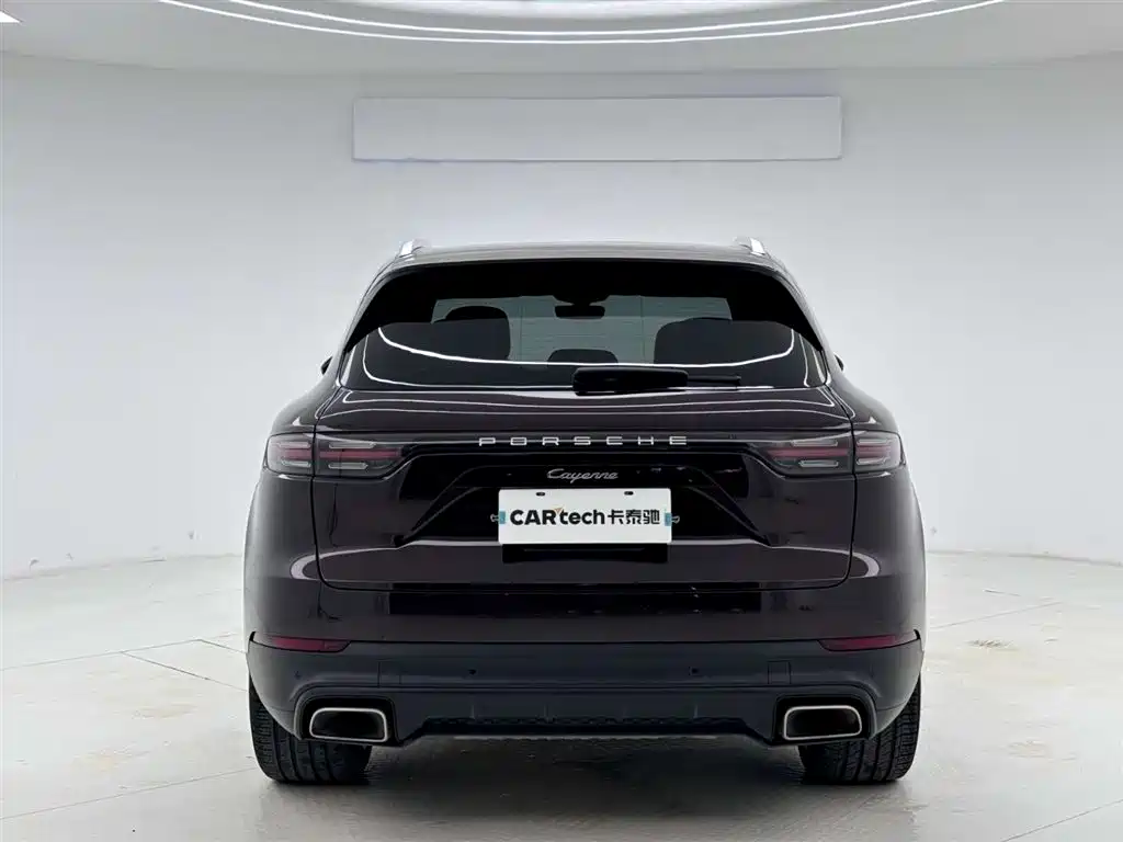 Porsche Cayenne 2019 — фото 26