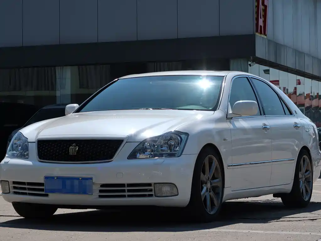 Toyota Crown 2008 — фото 1