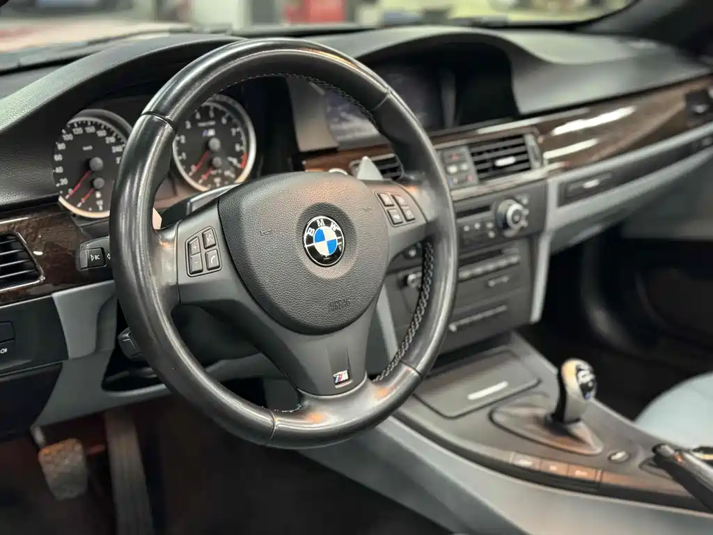 BMW M3 2012 — фото 9