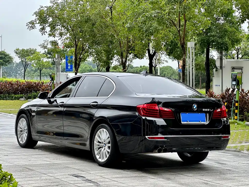 BMW 5 Series 2015