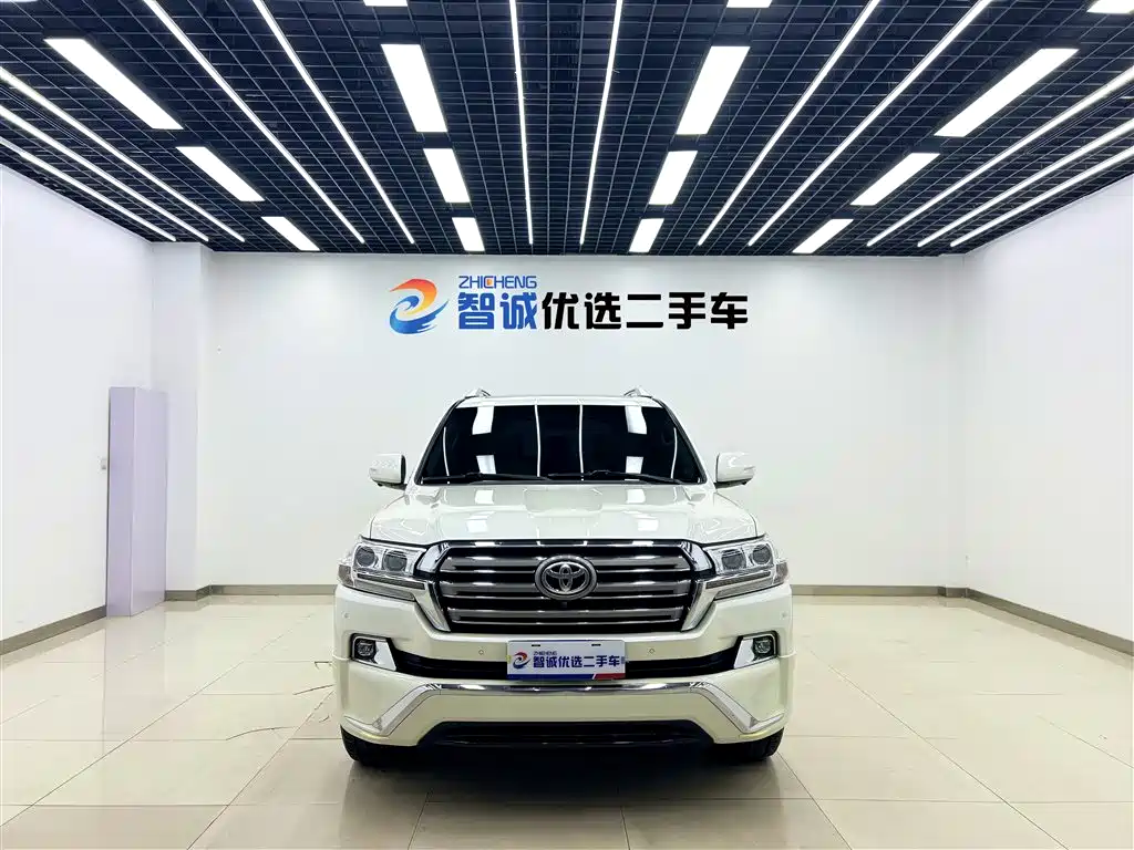 Toyota Land Cruiser 2019 — фото 2