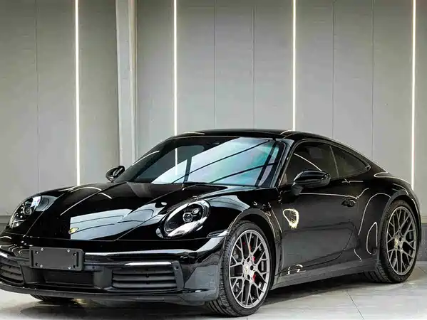 Porsche 911 2021