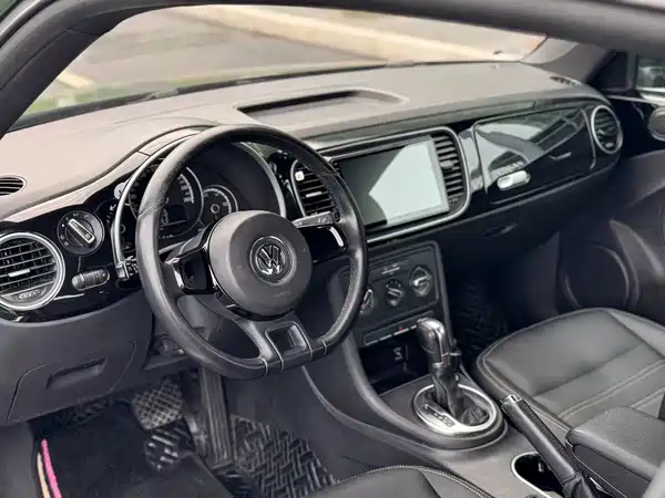 Volkswagen Beetle 2014