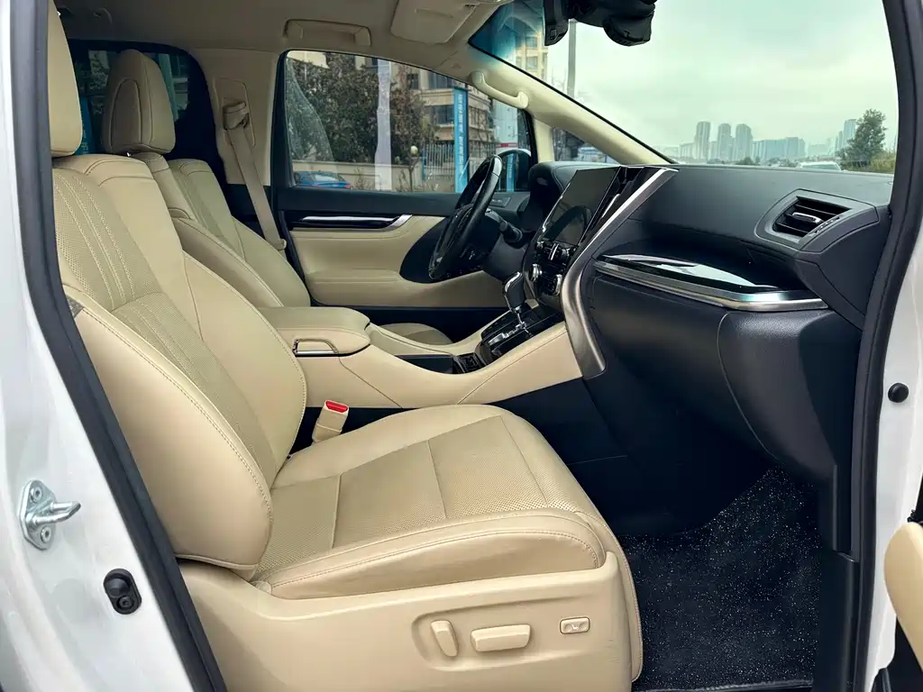 Toyota Alphard 2021 — фото 6