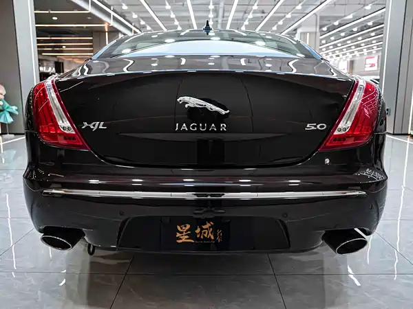 Jaguar XJ 2013