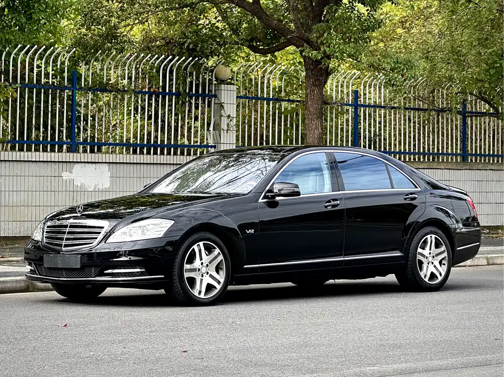Mercedes-Benz S-Class 2009 — фото 1
