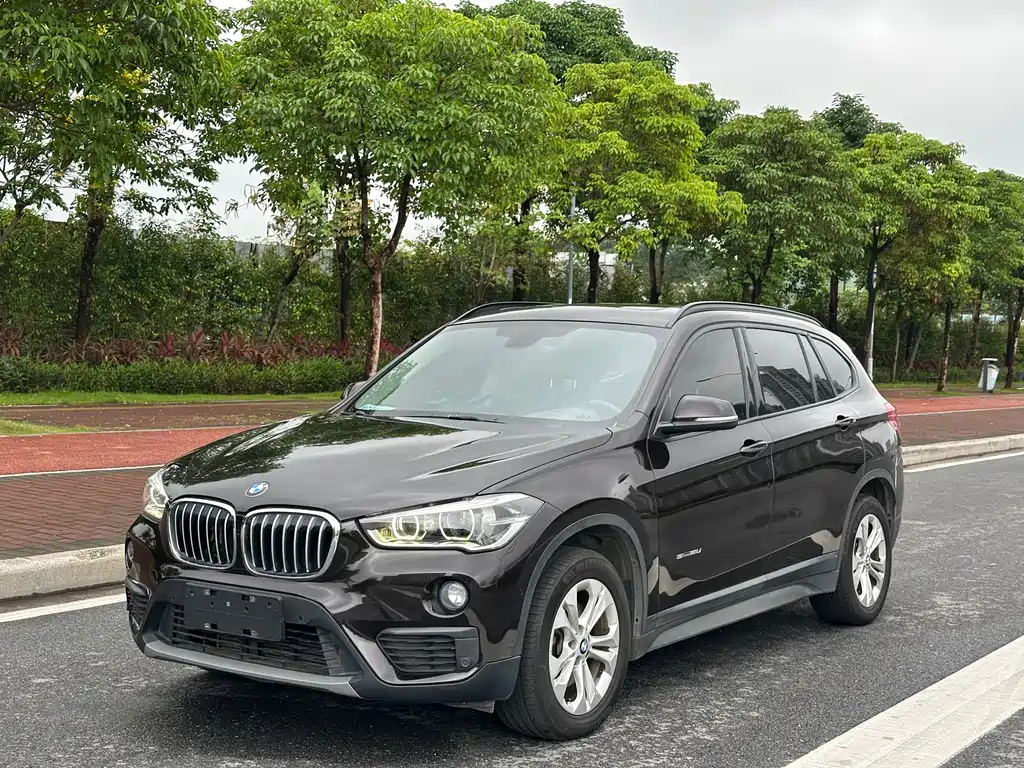 BMW X1 2017 — фото 1