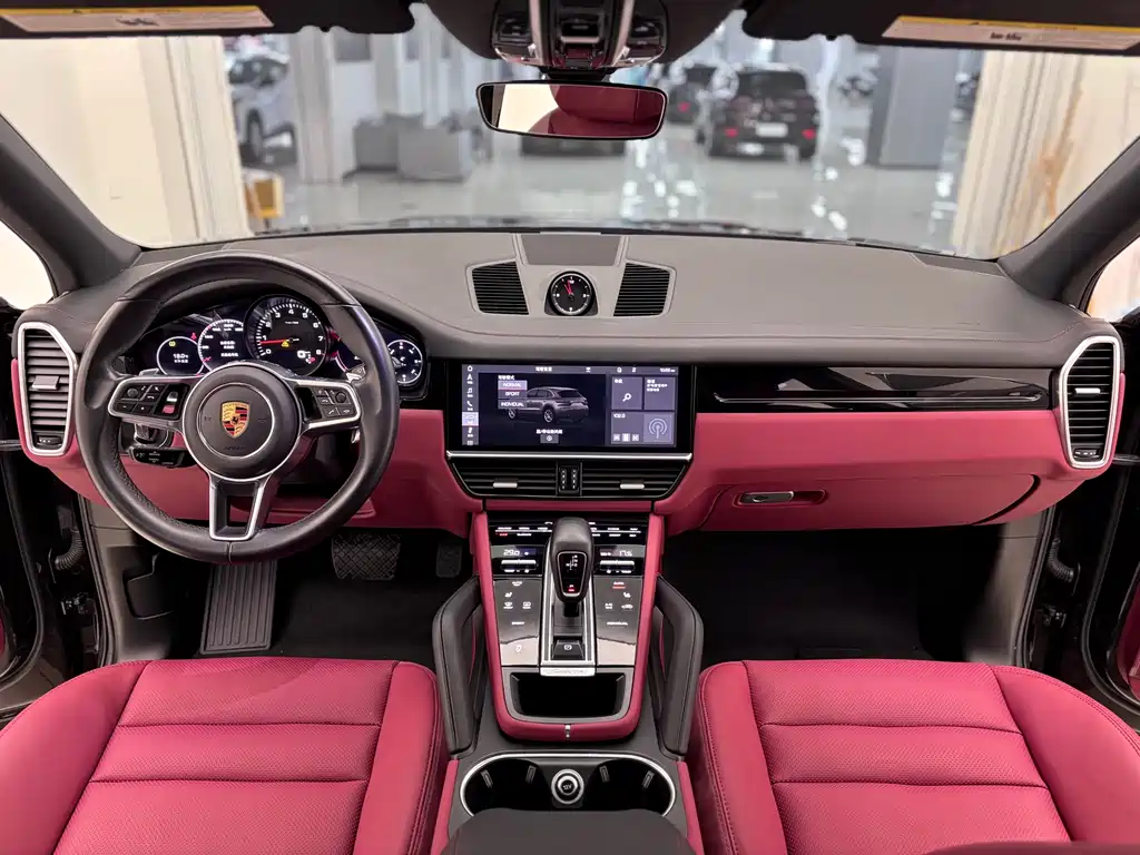Porsche Cayenne 2019 — фото 15