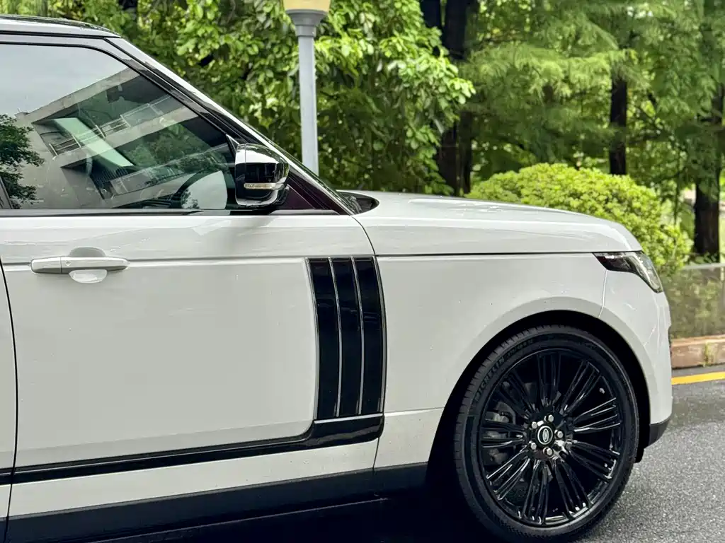 Land Rover Range Rover 2019 — фото 12