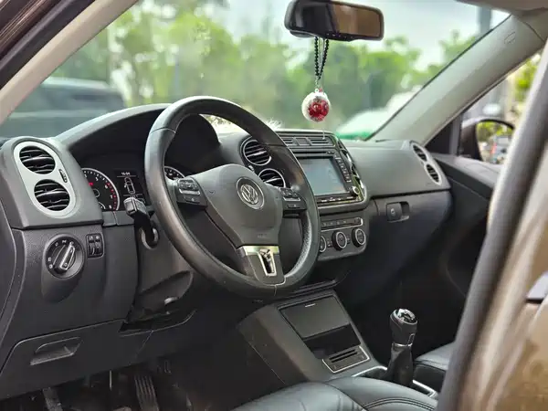 Volkswagen Tiguan 2015