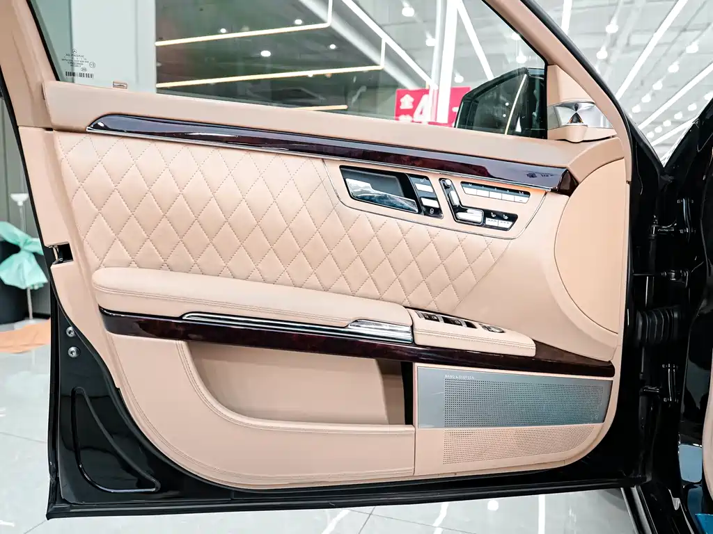 Mercedes-Benz S-Class AMG 2012 — фото 20