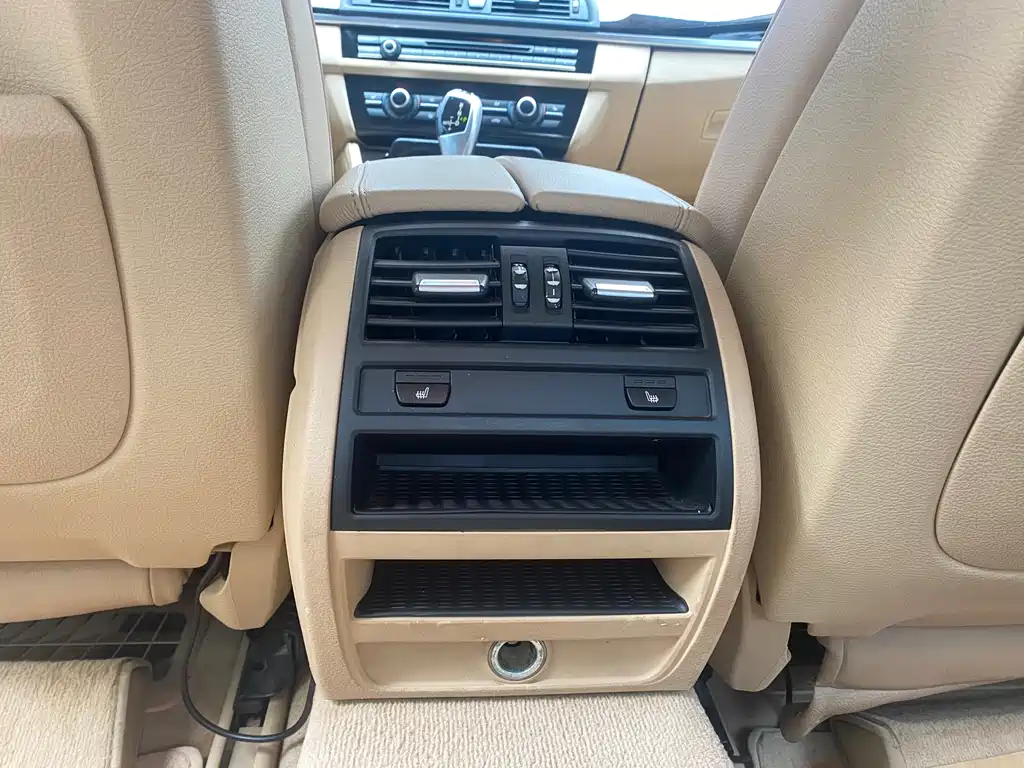 BMW 5 Series 2013 — фото 14