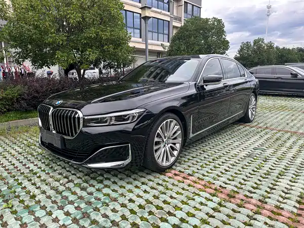 BMW 7 Series 2021