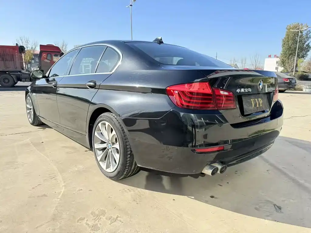 BMW 5 Series 2017 — фото 4