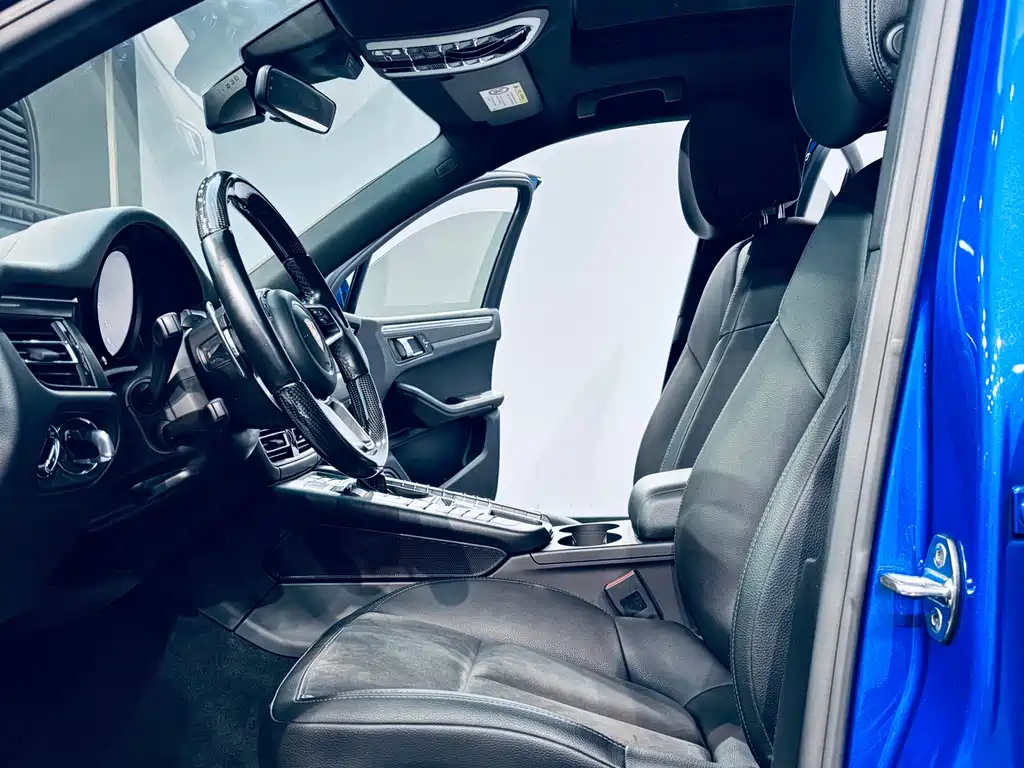 Porsche Macan 2019 — фото 6