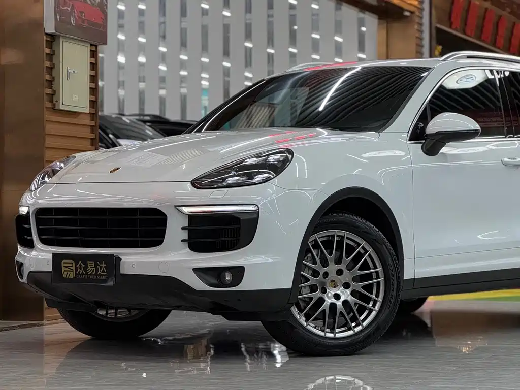 Porsche Cayenne 2015 — фото 8