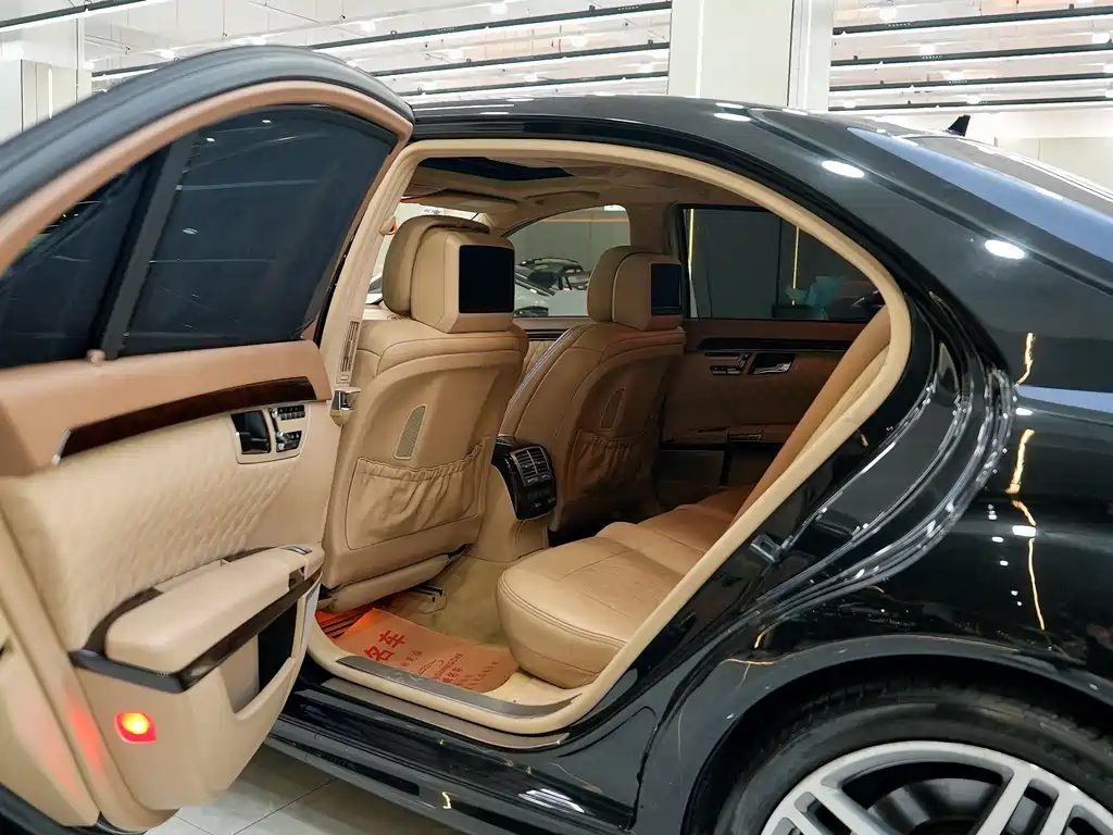 Mercedes-Benz S-Class AMG 2012 — фото 22