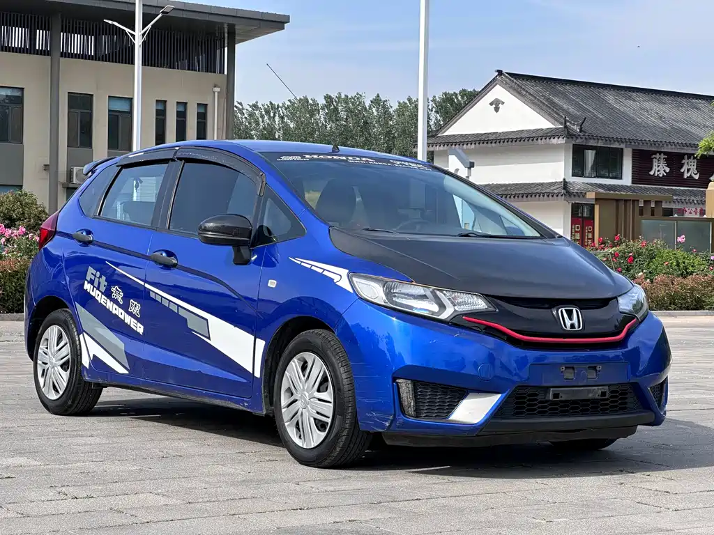 Honda Fit 2016 — фото 3