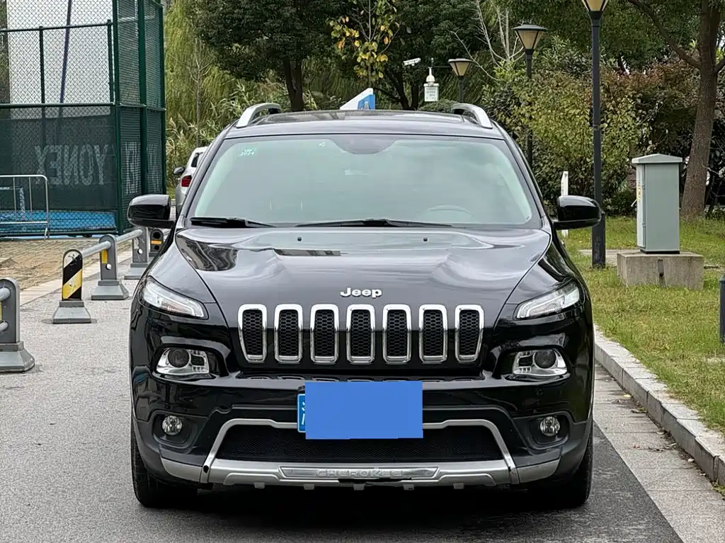 Jeep Cherokee 2017 — фото 2