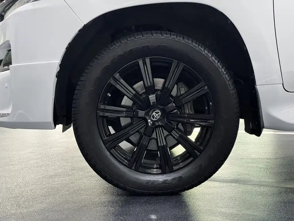 Toyota Land Cruiser 2019 — фото 13