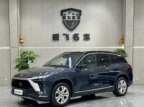 NIO ES8 2022