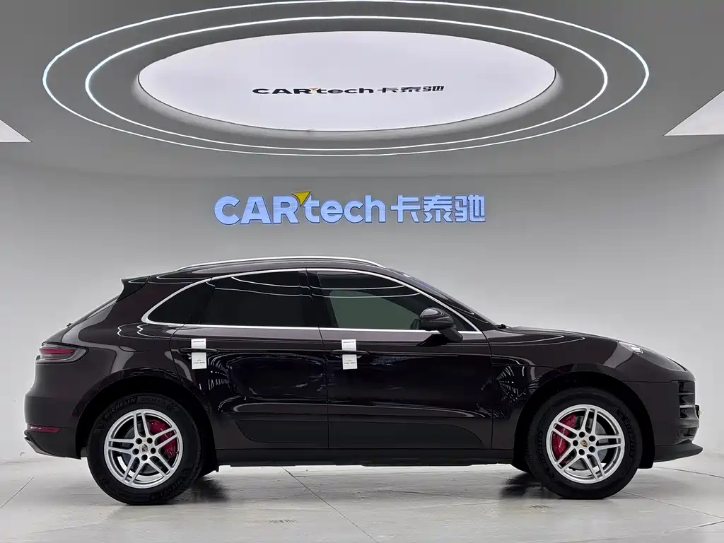 Porsche Macan 2022 — фото 23