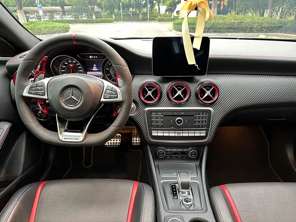 Mercedes-Benz A-Class AMG 2018 — фото 11