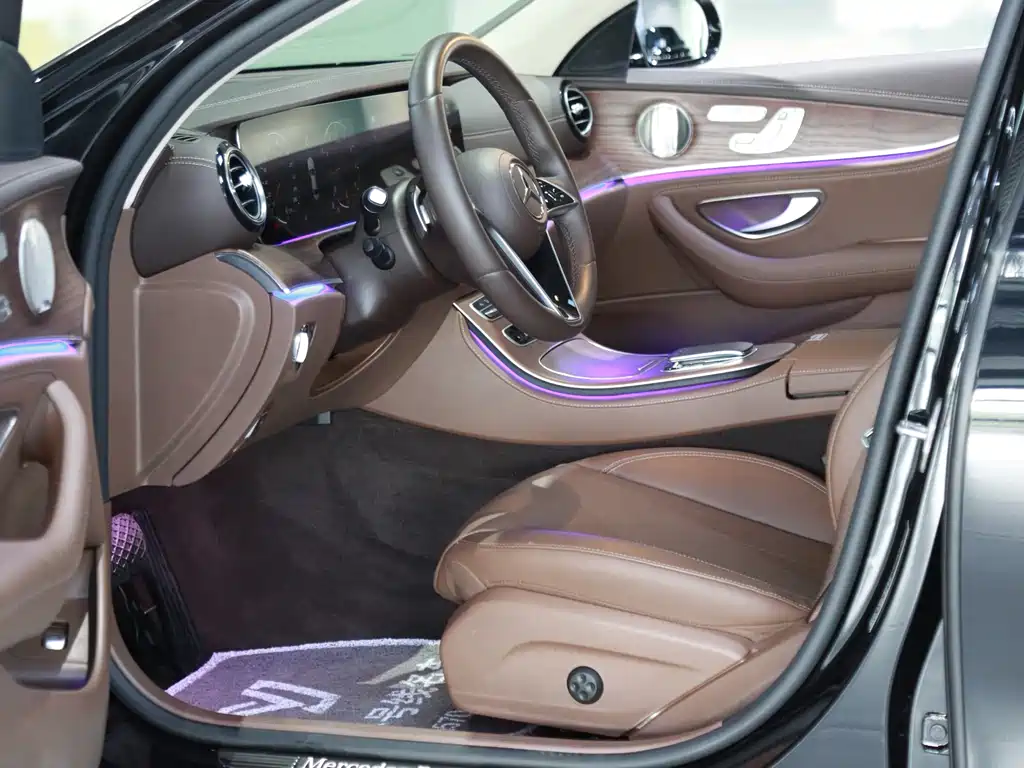 Mercedes-Benz E-Class 2023 — фото 8