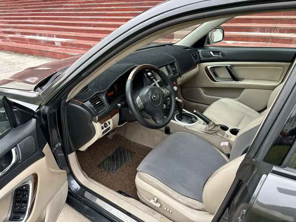 Subaru Outback 2009 — фото 10