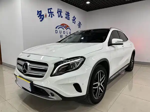 Mercedes-Benz GLA 2015