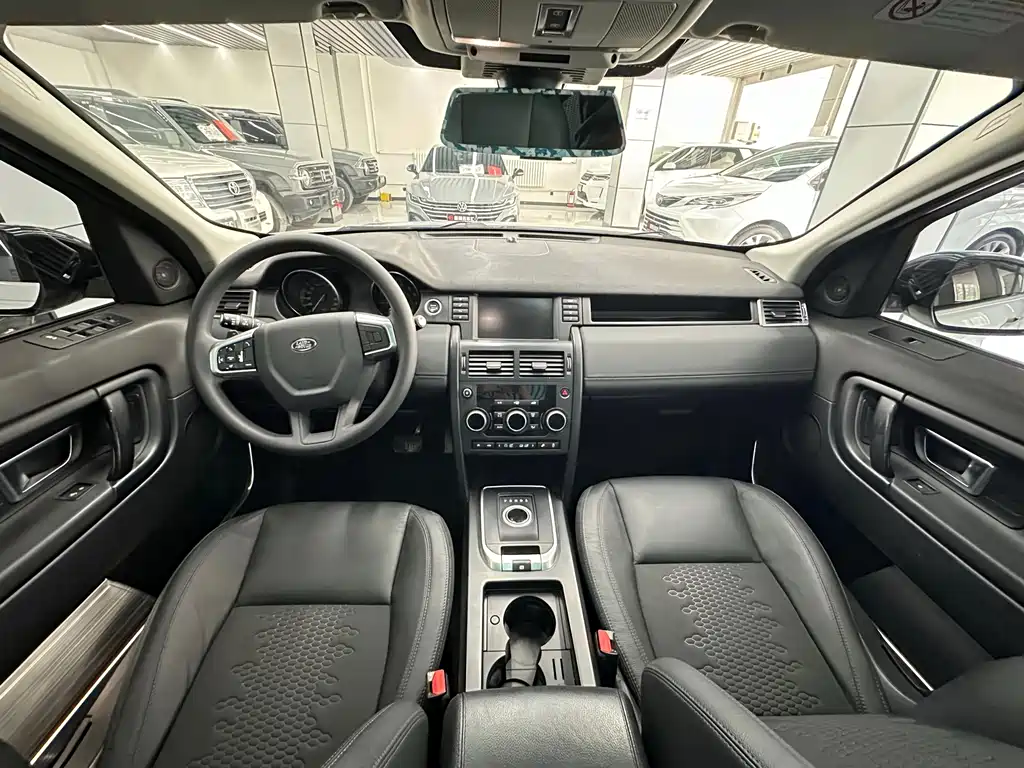 Land Rover Discovery Sport 2016 — фото 10