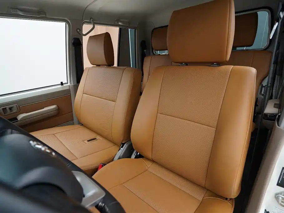 Toyota Land Cruiser 2022 — фото 4