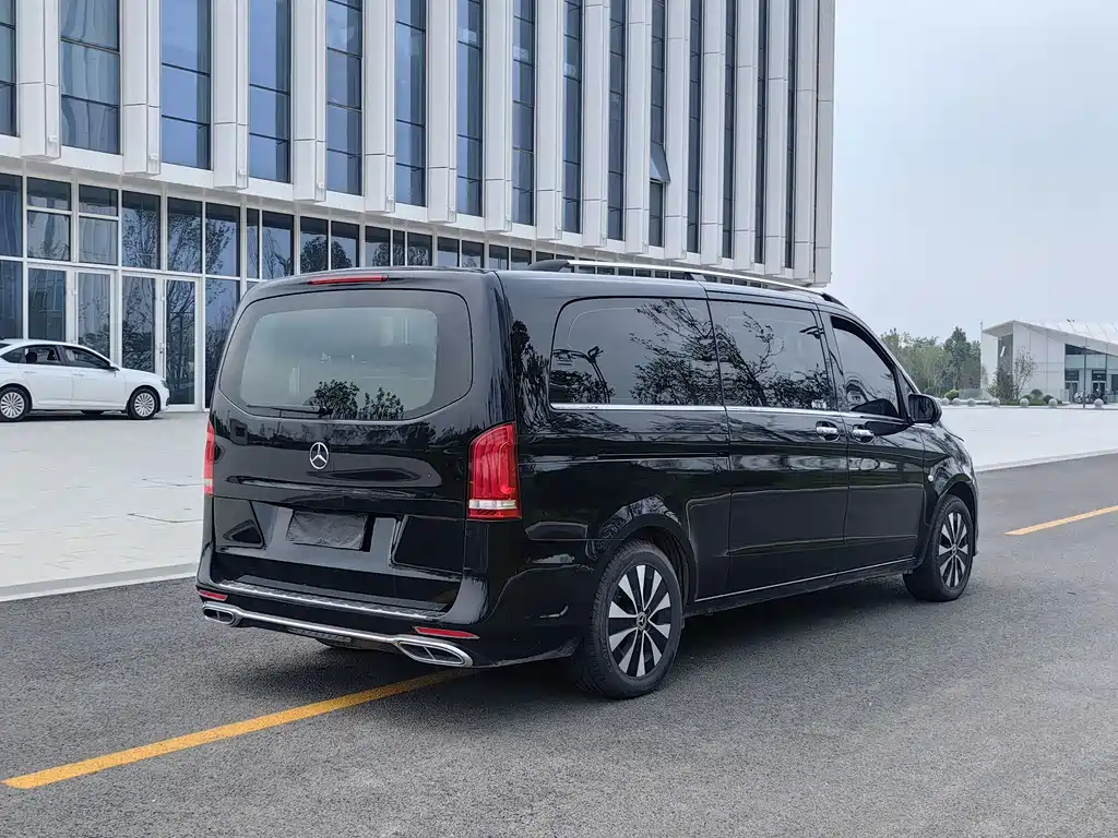 Mercedes-Benz Vito 2022 — фото 4