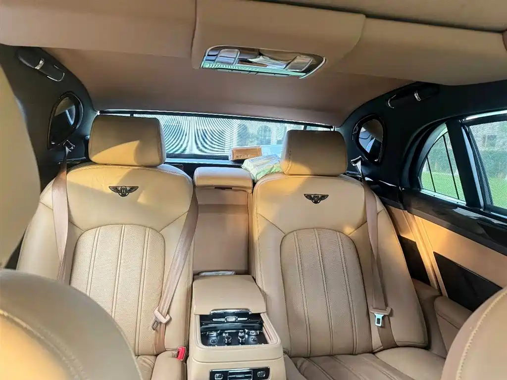 Bentley Mulsanne 2014 — фото 12