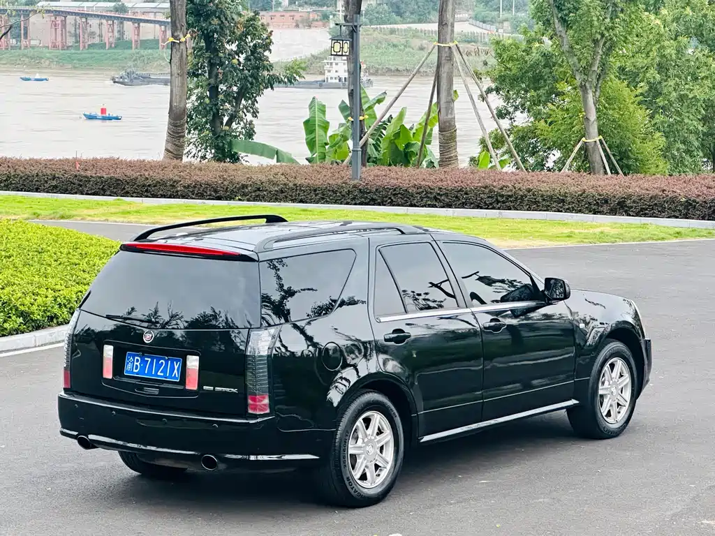 Cadillac SRX 2006 — фото 7