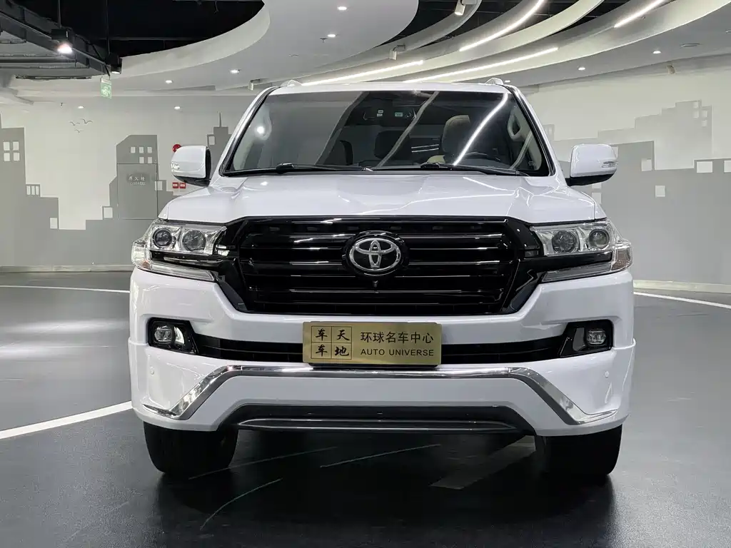 Toyota Land Cruiser 2019 — фото 2