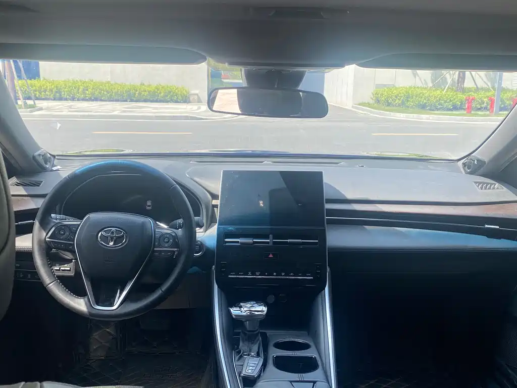 Toyota Avalon 2022 — фото 10