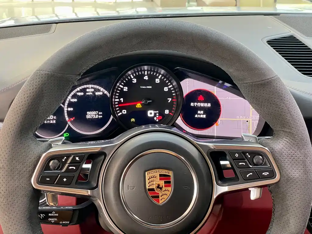 Porsche Cayenne 2019 — фото 25