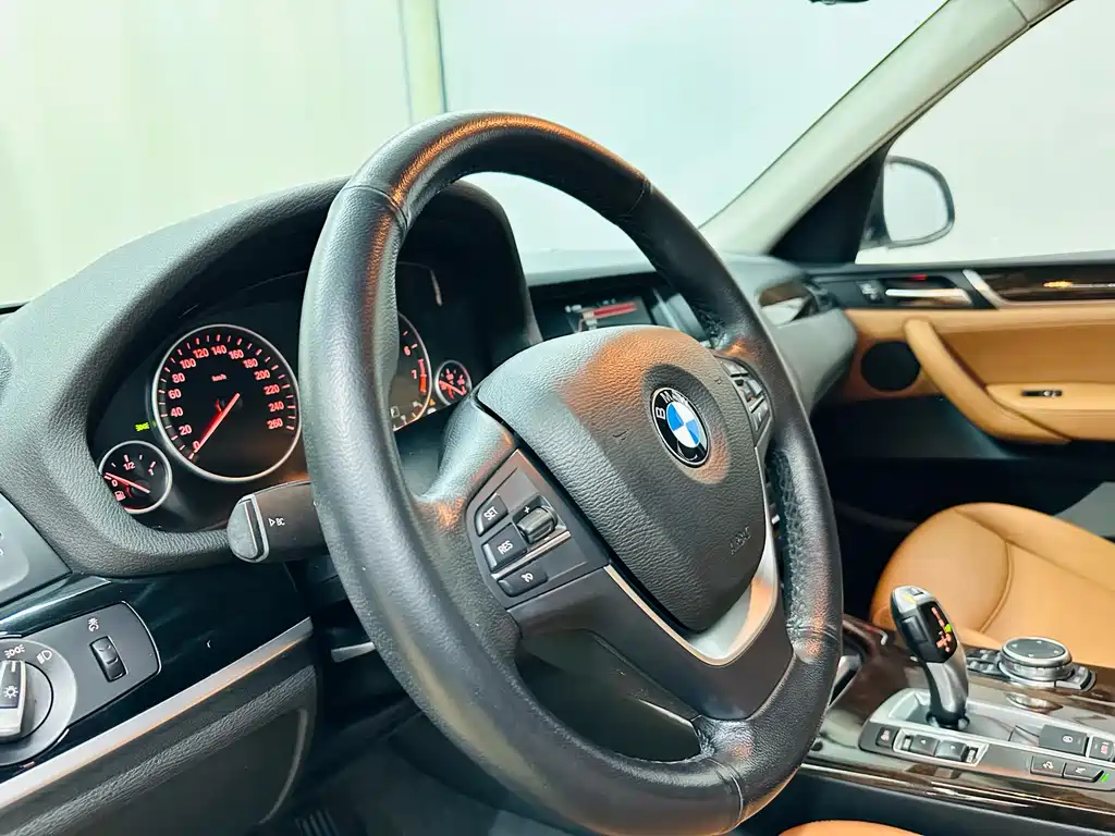 BMW X3 2015 — фото 14
