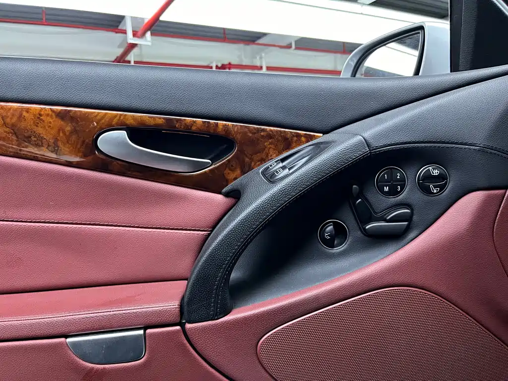 Mercedes-Benz SL-Class 2007 — фото 14