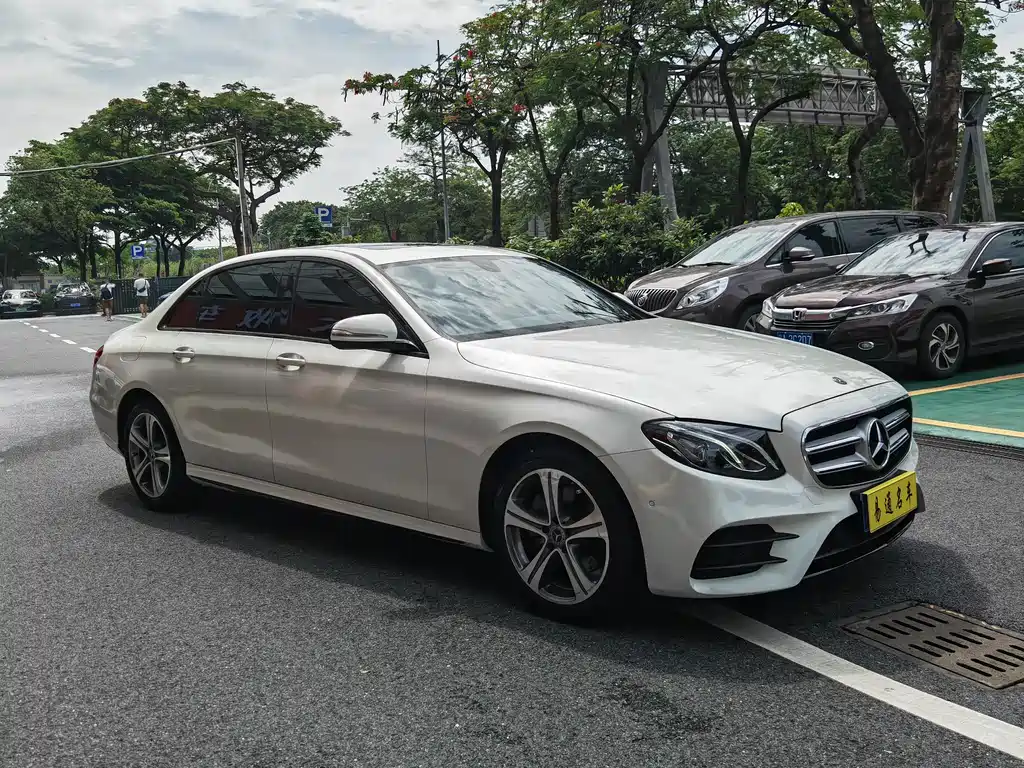 Mercedes-Benz E-Class 2018 — фото 6