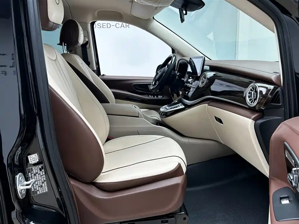 Mercedes-Benz Vito 2023 — фото 19