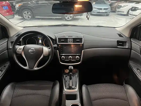 Nissan Tiida 2020