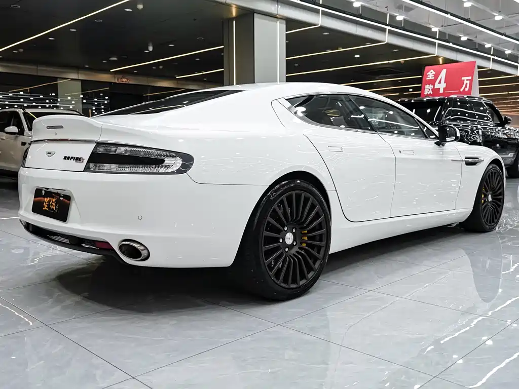 Aston Martin Rapide 2014 — фото 5