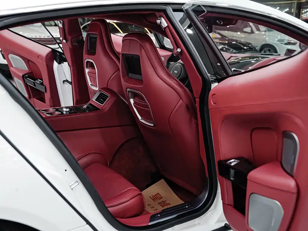 Aston Martin Rapide 2014 — фото 19